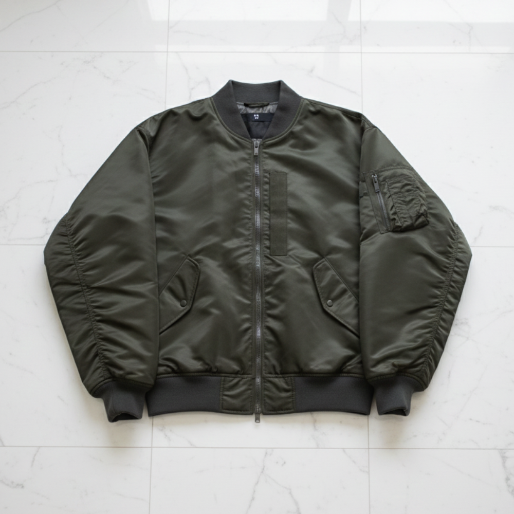 ついにあの伝説が復活！ユニクロ「ハイブリッドダウンオーバーサイズMA